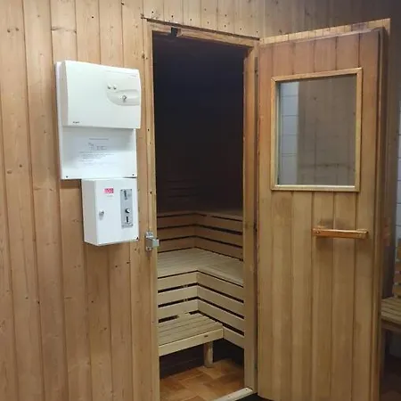 Mit Teil Sicht Und Schwimmbad Apartment